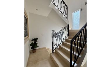 CASA EN CONDOMINIO EN FRACCIONAMIENTO BURGOS, MORELOS