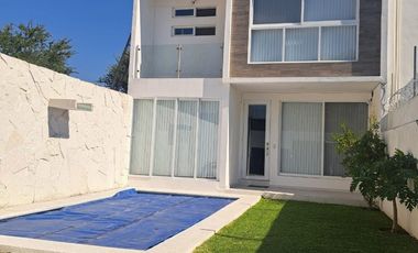 Casa con alberca en venta, Cuautla Morelos