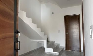 SE VENDE CASA ENTRANDO A ROSARITO A LA ALTURA DE PLAN LIBERTADOR