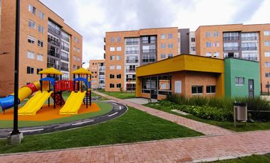 Arriendo Apartamento en primer piso parqueadero cubierto Tocancipa
