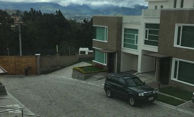 CASAS EN VENTA AMBATO CONJUNTO PRIVADO