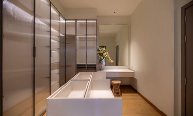 Premium villa for sale, fully furnished, beautiful view, quiet, prime location, Saraphi District, Chiang Mai