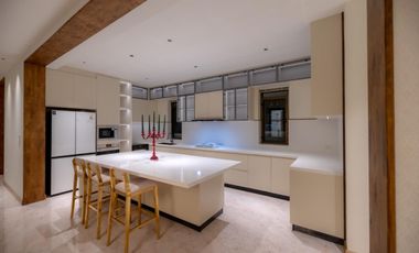 Premium villa for sale, fully furnished, beautiful view, quiet, prime location, Saraphi District, Chiang Mai