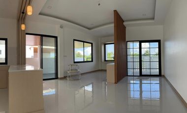Beautiful house for sale, Tha Wang Tan, Saraphi, convenient travel, only 14 minutes from Royal Park Rajapruek.