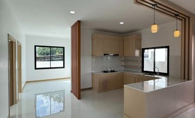 Beautiful house for sale, Tha Wang Tan, Saraphi, convenient travel, only 14 minutes from Royal Park Rajapruek.
