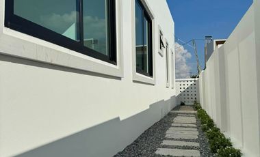 Beautiful house for sale, Tha Wang Tan, Saraphi, convenient travel, only 14 minutes from Royal Park Rajapruek.