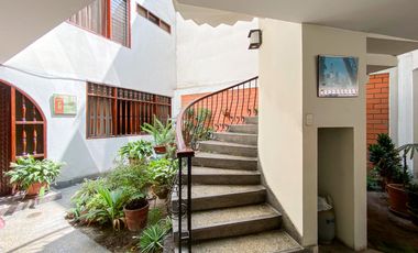 ¡Departamento en alquiler con excelente ubicación en La Molina! 🏡✨
