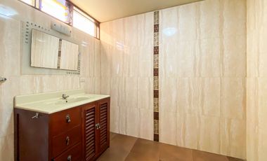 ¡Departamento en alquiler con excelente ubicación en La Molina! 🏡✨