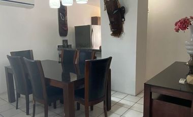 Casa Amueblada en renta Zona Sta. Catarina Bosques del Pte. c/seguridad 24/7