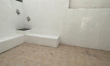 Casa Amueblada en renta Zona Sta. Catarina Bosques del Pte. c/seguridad 24/7