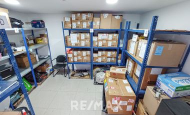 VENTA DE LOCAL COMERCIAL EN ESTRENO, EN SANTIAGO DE SURCO