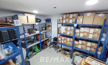 VENTA DE LOCAL COMERCIAL EN ESTRENO, EN SANTIAGO DE SURCO