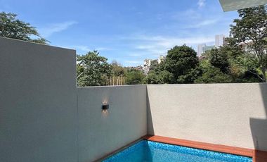 Rumah Dijual Di Cisitu Dago Coblong Kota Bandung 2 Lantai +Rooftop MEWAH Murah