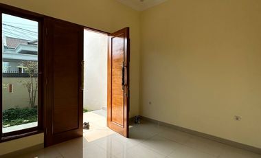 Rumah Dijual Baru Area Rawamangun Pulogadung Jakarta Timur Dalam Komplek Dekat Pusat Bisnis [AR063]