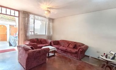 Venta De Espaciosa Casa En La Calera De La Merced – Ideal Para Familias O Inversión