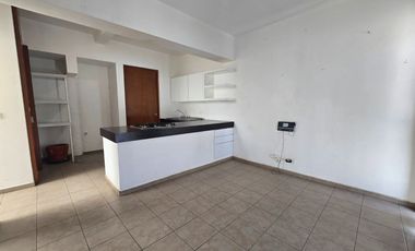 RENTA Amplia Casa con sotano en Privada en Corregidora