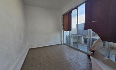 RENTA Amplia Casa con sotano en Privada en Corregidora