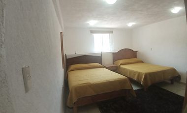 Departamento amueblado a pie de calle