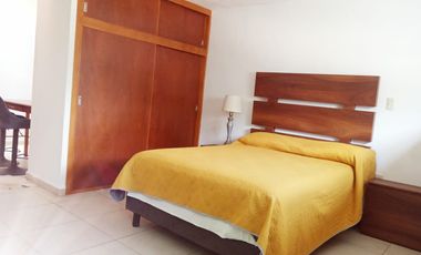 Departamento amueblado a pie de calle