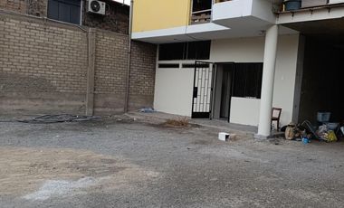 ALQUILO LOCAL 600m2 PARA CAR WASH, DEPOSITO, COCHERA, TALLER, ALMACEN, CHORRILLOS