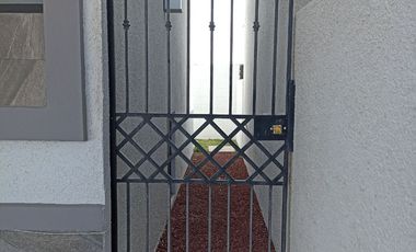 CASA MODERNA EN PACHUCA CON TERRAZA  SEGURIDAD Y PLUSVALIA