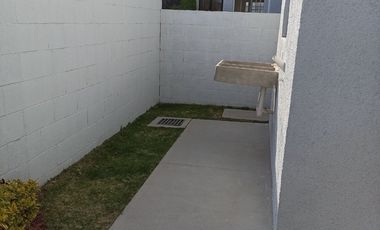 CASA MODERNA EN PACHUCA CON TERRAZA  SEGURIDAD Y PLUSVALIA