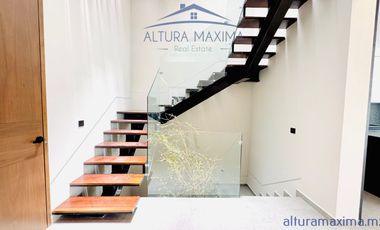 Lujosa Casa Nueva en Venta Villa Verona Zona Andares Zapopan
