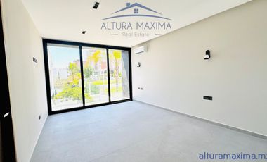 Lujosa Casa Nueva en Venta Villa Verona Zona Andares Zapopan