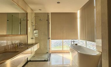 DISEWAKAN APARTEMEN ELITE 3BR FURNISHED MEWAH THE ADIWANSA GOLF RESIDENCE SURABAYA