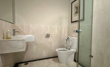 DISEWAKAN APARTEMEN ELITE 3BR FURNISHED MEWAH THE ADIWANSA GOLF RESIDENCE SURABAYA