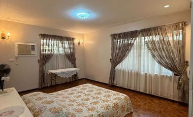 5 Bedroom Villa in Doña Rita