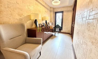 Resale Two Bedrooms Beach Condo Unit in Coral Point