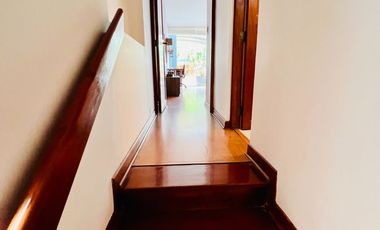 VENTA DE HERMOSA CASA  FRENTE A PARQUE, LOS ALAMOS