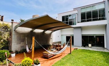VENTA DE HERMOSA CASA  FRENTE A PARQUE, LOS ALAMOS