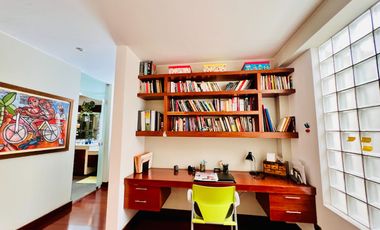 VENTA DE HERMOSA CASA  FRENTE A PARQUE, LOS ALAMOS