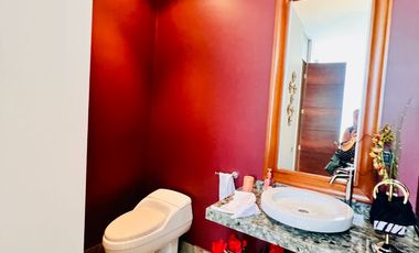 VENTA DE HERMOSA CASA  FRENTE A PARQUE, LOS ALAMOS