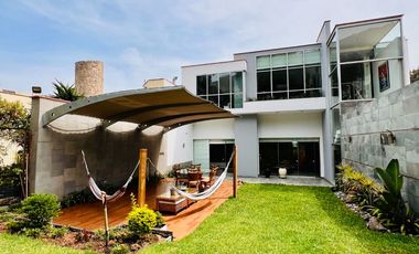 VENTA DE HERMOSA CASA  FRENTE A PARQUE, LOS ALAMOS