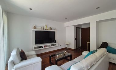 Buscas Dpto 3 dorm, 2 cocheras, balcon,157 m2 en San Isidro a precio de ocasion? US $ 360,000