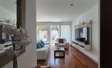 Buscas Dpto 3 dorm, 2 cocheras, balcon,157 m2 en San Isidro a precio de ocasion? US $ 360,000