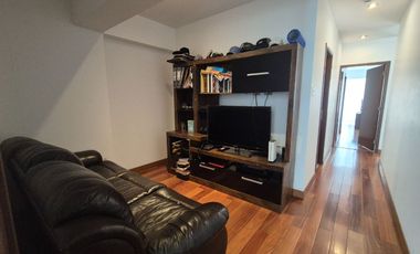 Buscas Dpto 3 dorm, 2 cocheras, balcon,157 m2 en San Isidro a precio de ocasion? US $ 360,000