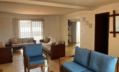 Se vende casa de 5 dormitorios en Urb.Villa Marina en salinas.(JP)