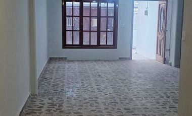 Casa en venta en villa de las flores, coacalco. en avenida principal