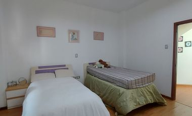 En Machala Se Alquila Casa Amoblada Independiente con Garaje interno para 7 vehículos, apta para Empresa, Institución