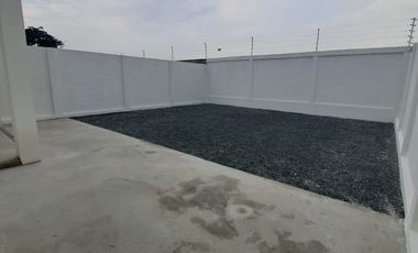 Se Vende Casa de ESTRENO 4 Dormitorios en Urb. Portón al Río de Vicrieel