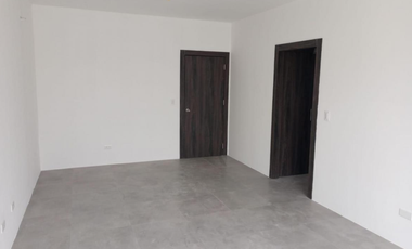 Se Vende Casa de ESTRENO 4 Dormitorios en Urb. Portón al Río de Vicrieel