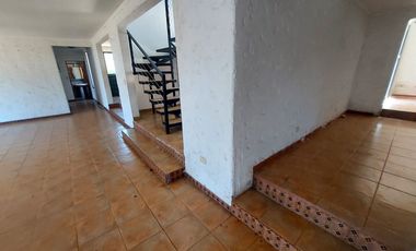 HERMOSA CASA/PARCELA CON VISTA AL VALLE, REBAJADA!!!