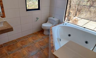 HERMOSA CASA/PARCELA CON VISTA AL VALLE, REBAJADA!!!