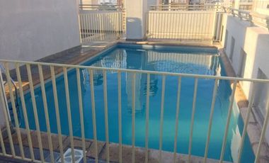 ARRIENDO DEPTO COMO NUEVO, METRO MONEDA, SEGURIDAD Y TRANQUILO EDIFICIO