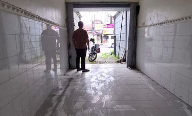 Ruko Lokasi Strategis Lokasi di Jl Kusumanegara