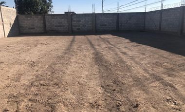 TERRENO DE 400m2 EN RENTA BARDEADO CERCA DE AV DE LA LUZ